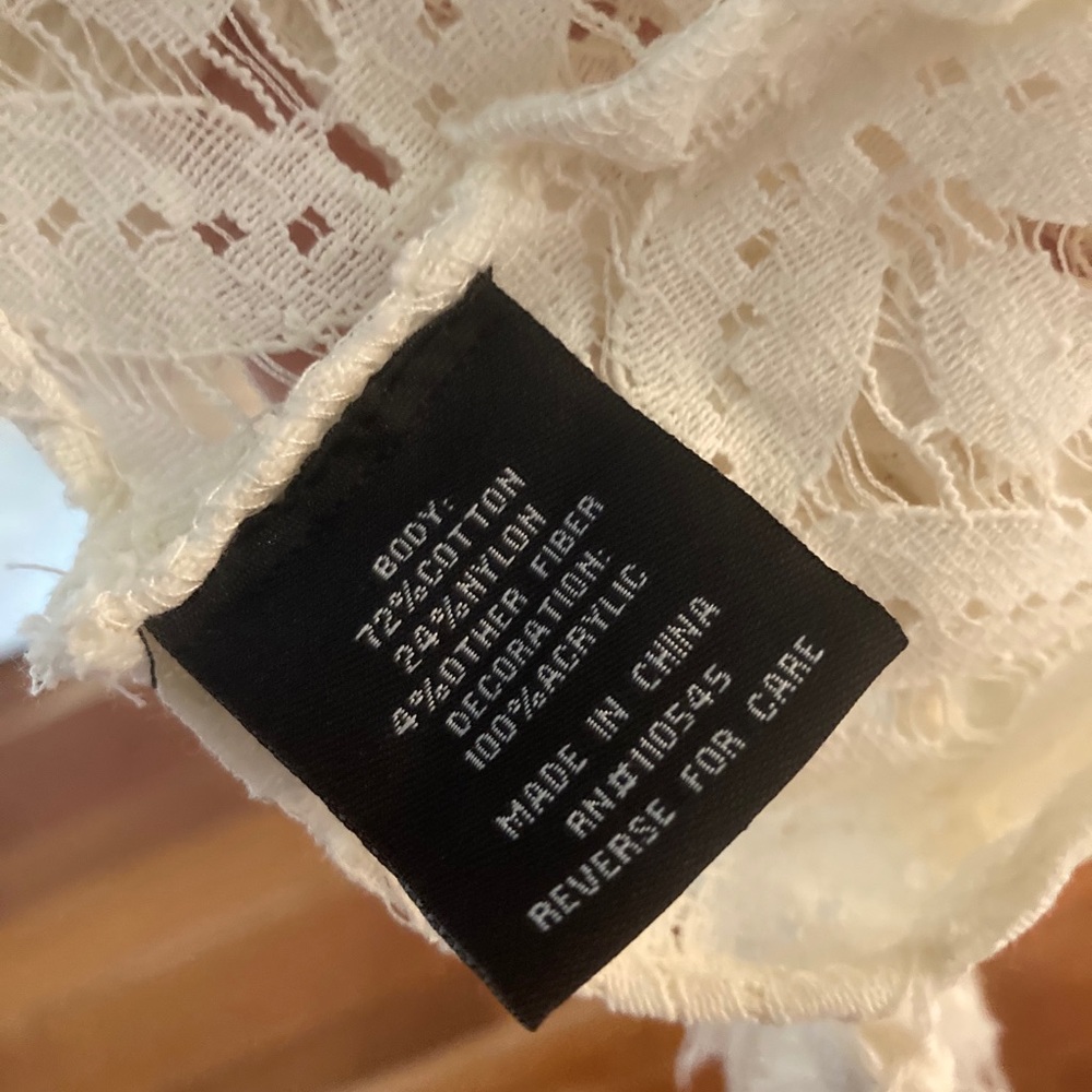 Off-white Infinity Scarf - Picture 4 of 9